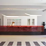 אתר נופש Sun Palace &