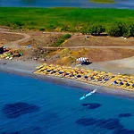 אתר נופש Sun Palace & 4*