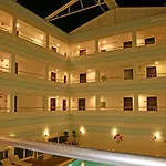 Sun Palace & אתר נופש העיירה קוס