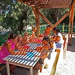 אתר נופש Sun Palace & 4*