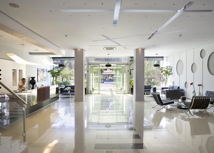 Resort Sun Palace & 4*