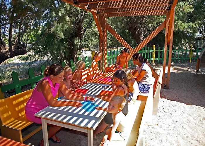 Ośrodek wypoczynkowy Sun Palace & 4*