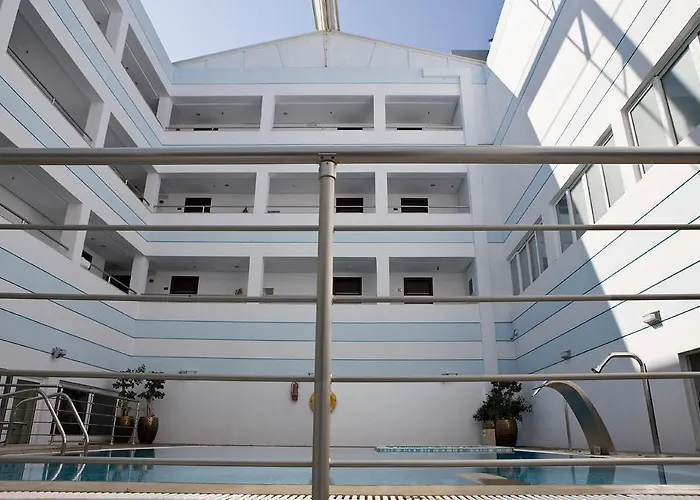 Feriested Sun Palace & 4*