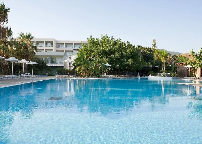 Sun Palace & 4*